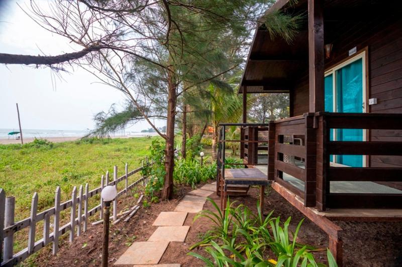Montego Bay Village -